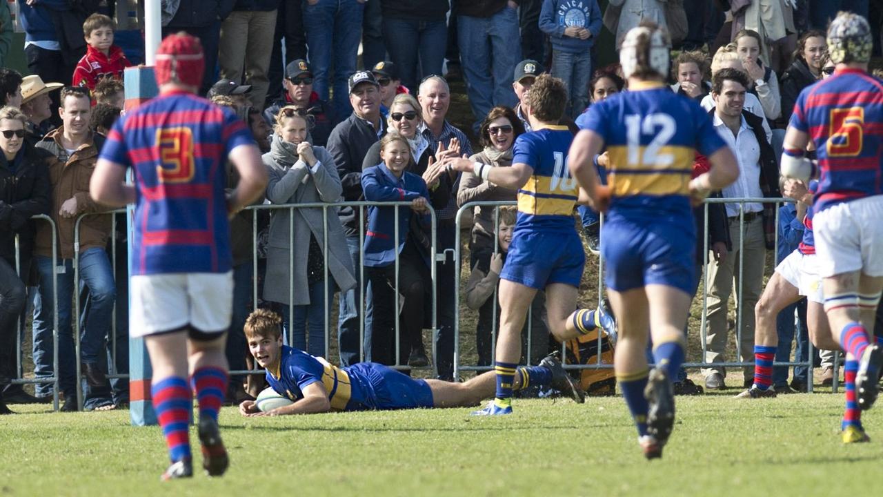 Lachlan Sperling scores a try for TGS. O'Callaghan Cup, Downlands vs Grammar. Saturday Sep 03, 2016.