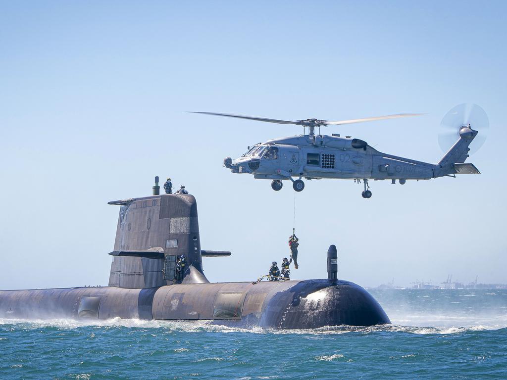 Submarine Squadron FOUR welcomes new commodore, News