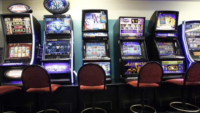 Plans for more pokies at a local pub are unpopular with Berwick residents with 28 of 34 submissions objecting to the proposal