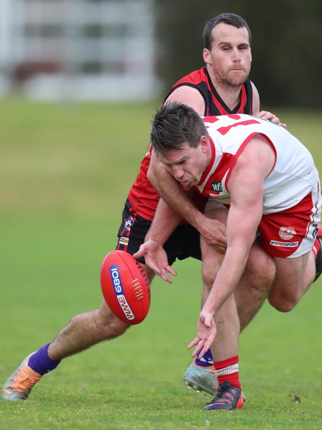 Ararat’s Daniel Mendes has eyes for the ball.