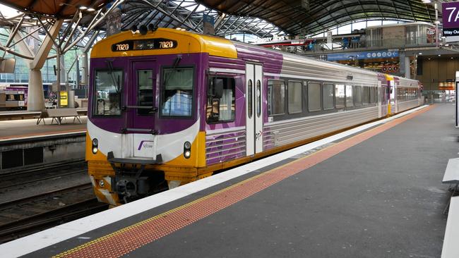 Southern Cross Station, Melbourne, Vic. 29/9/24. Generic pictures of station. V/Line, VLine train Picture: Grace Frost