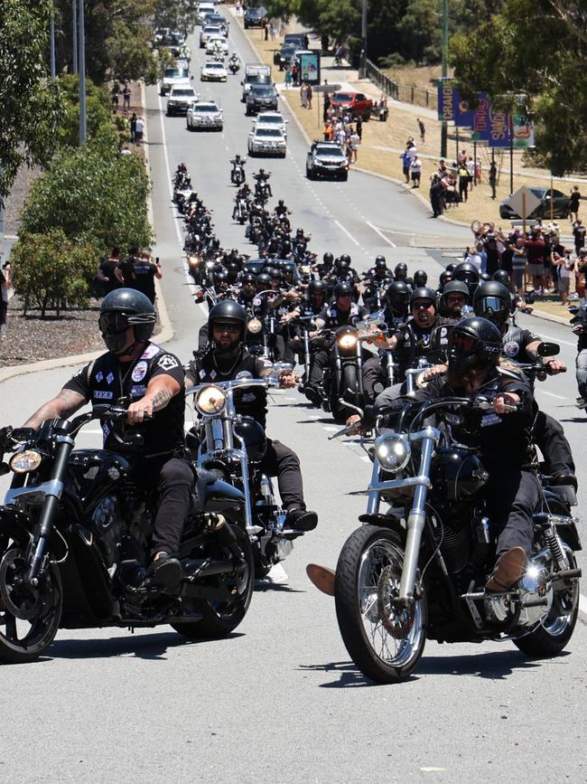 The procession at Martin’s funeral arrives at Pinaroo.