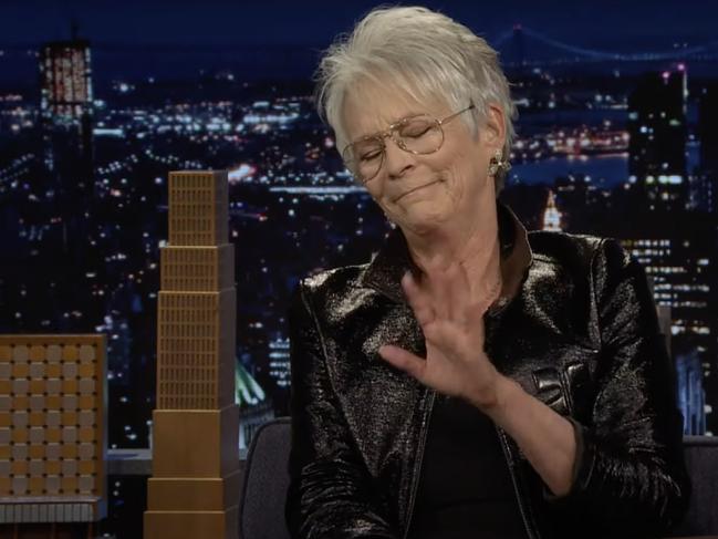 Jamie Lee Curtis became emotional when talking about the Palisades Fire on The Tonight Show