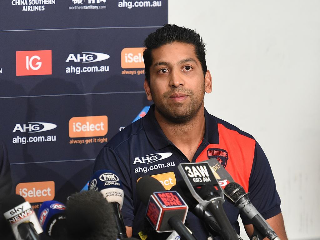 AFL Melbourne drugs scandal: Ex-club doctor Zeeshan Arain claim denied,  Simon Goodwin | CODE Sports