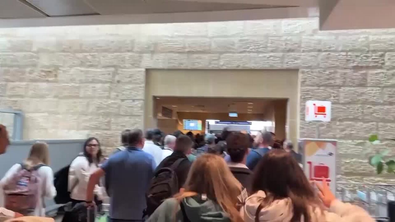 Brief panic at Tel Aviv airport after missile strike from Yemen
