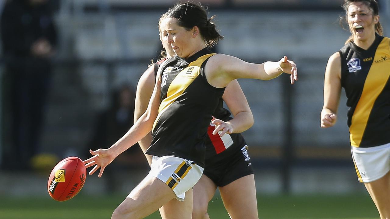 South East Women’s: Seaford’s Kaea Tua puts the Tigers into attack. Picture: Valeriu Campan