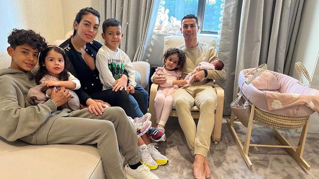 Cristiano Ronaldo family photo here