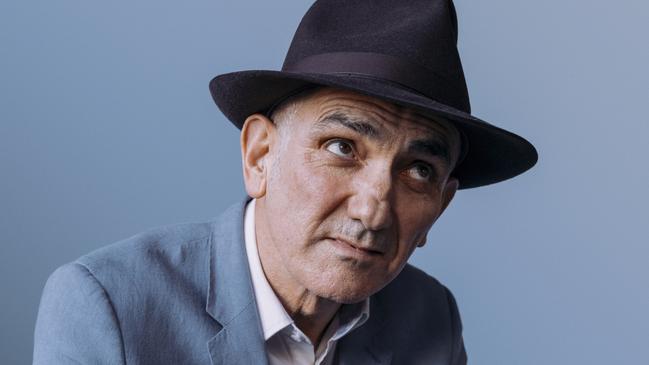 Songsmith Paul Kelly. Picture: Cybele Malinowski