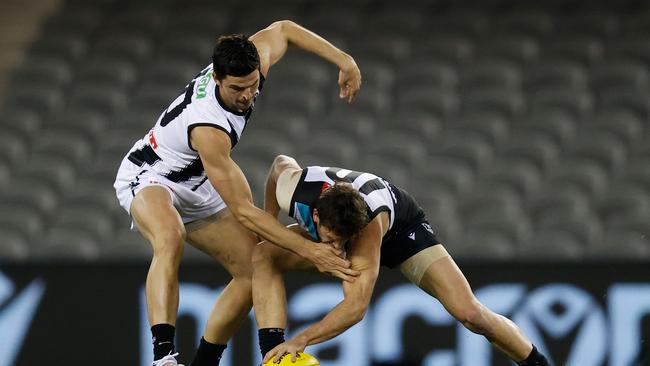 Scott Pendleburywas subbed out with a lower leg injury. Picture: Michael Willson/AFL Photos via Getty Images