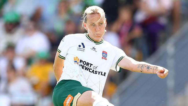 CANBERRA, AUSTRALIA - NOVEMBER 26: Emily van Egmond of the Jets  shoots for goal during the A-League Women round six match between Canberra United and Newcastle Jets at McKellar Park, on November 26, 2023, in Canberra, Australia. (Photo by Mark Nolan/Getty Images)