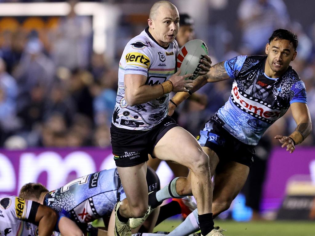 Dylan Edwards was on fire at Shark Park. Picture: Brendon Thorne/Getty Images