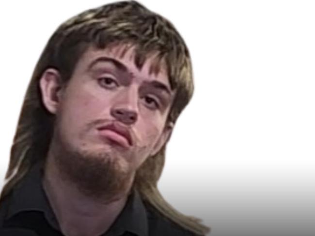 Teen’s disgusting sex offer to woman at train station