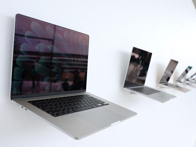 CUPERTINO, CALIFORNIA - JUNE 05: The new Apple 15-inch Macbook Air is displayed during the Apple Worldwide Developers Conference on June 05, 2023 in Cupertino, California. Apple CEO Tim Cook kicked off the annual WWDC23 developer conference with the announcement of the new Apple Vision Pro mixed reality headset.   Justin Sullivan/Getty Images/AFP (Photo by JUSTIN SULLIVAN / GETTY IMAGES NORTH AMERICA / Getty Images via AFP)