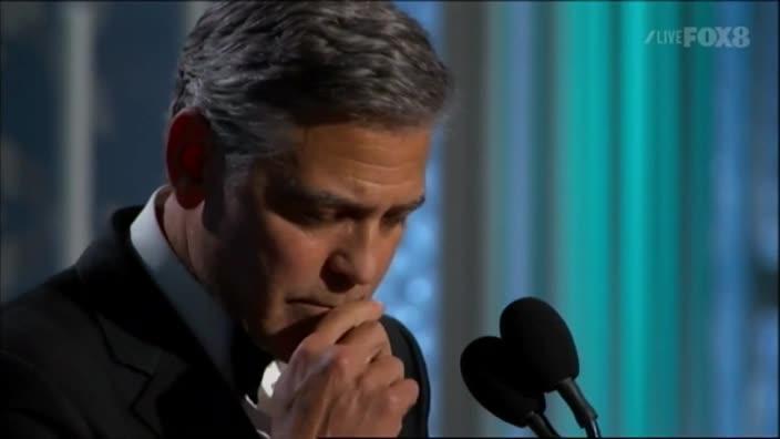 George Clooney tells Golden Globes 'Je Suis Charlie'