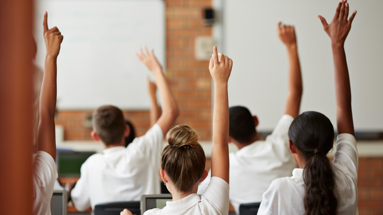 NSW school students return to the classroom