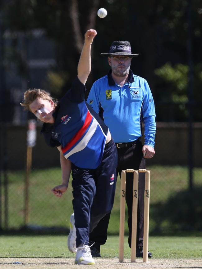 Max Birthisel bowling for Footscray. Picture: Stuart Milligan