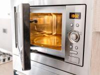 Here are the top microwaves shoppers are loving right now. Picture: iStock/Valentyna Yeltsova.