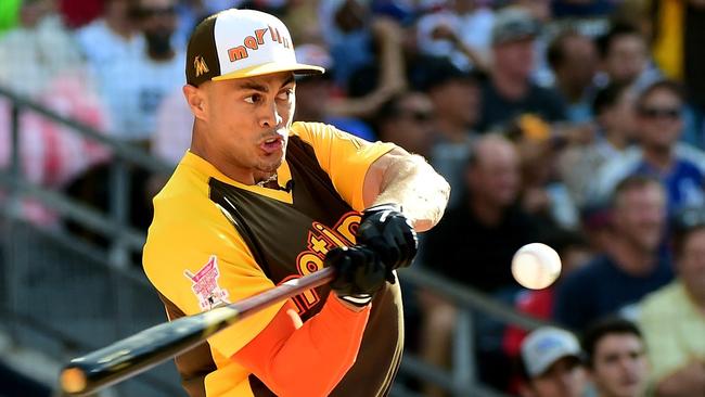 MLB: Giancarlo Stanton crushes All-Star Home Run Derby record at Petco Park