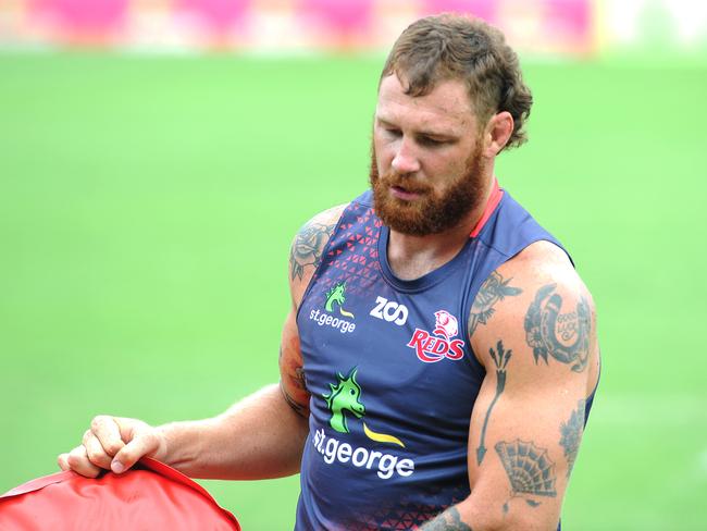 Scott Higginbotham packs up after training.