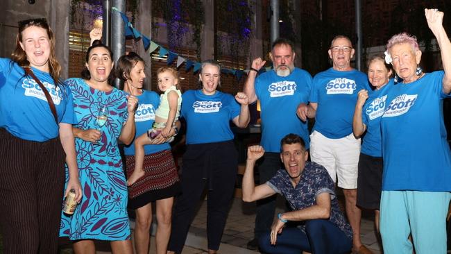 Solomon independent Phil Scott supporters gather as the results start rolling in for the 2025 federal election. Picture: Pema Tamang Pakhrin.