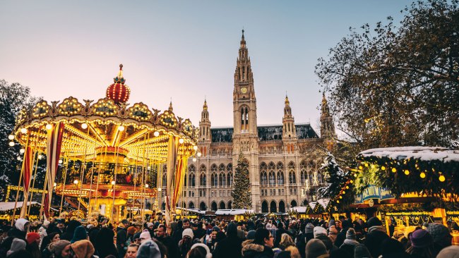 10 best white Christmas holiday destinations