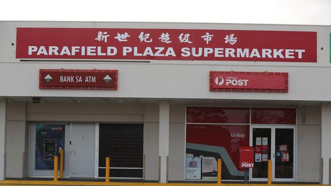 Parafield Plaza supermarkett is now closed for deep cleaning. Picture: Tait Schmaal.