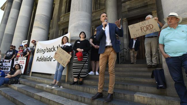 \Opposition Peter Malinauskas with protesters angry about the axing of the Adelaide 500. Picture: NCA NewsWire / Naomi Jellicoe