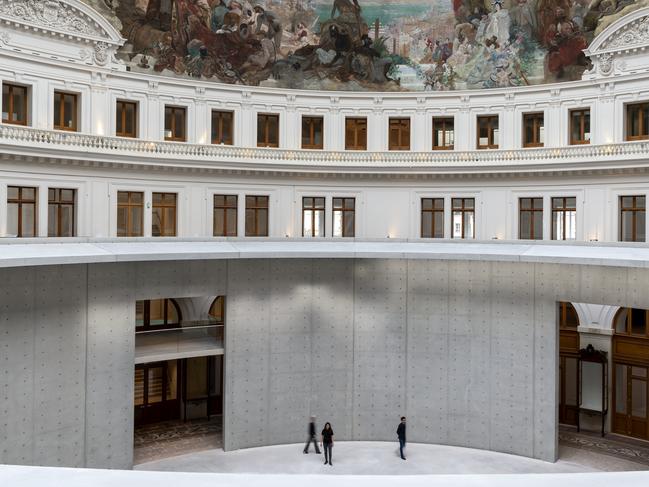 EMBARGO FOR TRAVEL + LUXURY MAGAZINE 21 OCT 2022. , New galleries and museums, Ten of the best. Supplied imagery. A 360-degree mural greets visitors to the Bourse de Commerce – Pinault Collection in Paris.