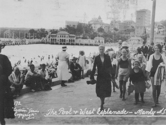 The Manly harbour pool in the 1930s. Photo Northern Beaches Library