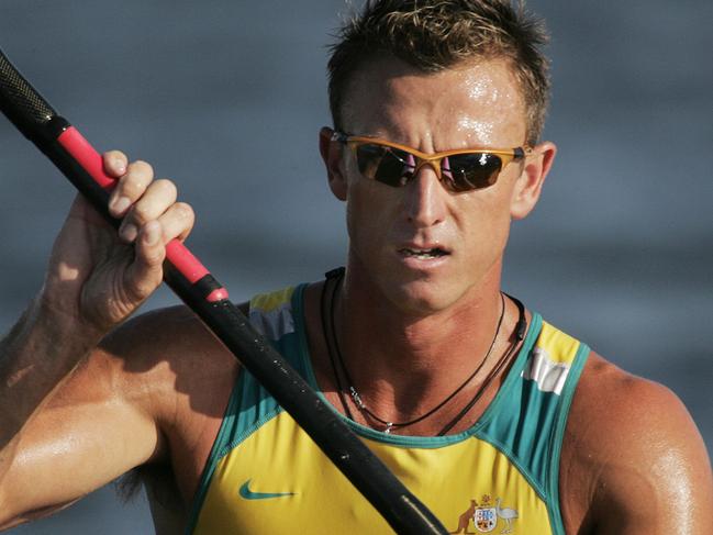 23/08/2004. Australian Nathan Baggaley in action to finish second in the Men's K1 1000m heat for the Athens Olympic Games at the Schinias Rowing and Canoeing Cente. AFP picmaxim/marmur sport action o/seas Olympics headshot