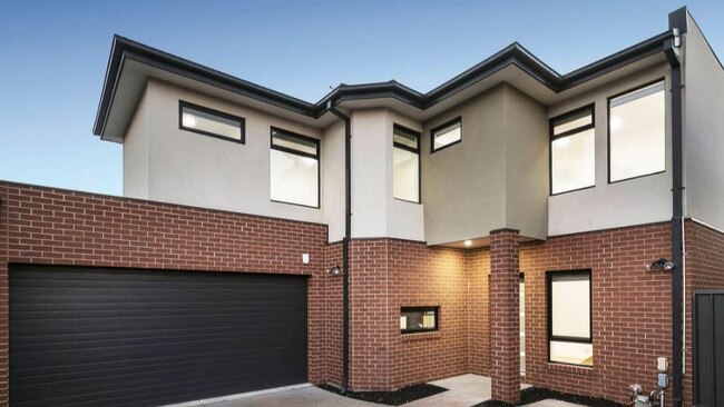 3/6 Champion Street, Doncaster East, sold in early February.