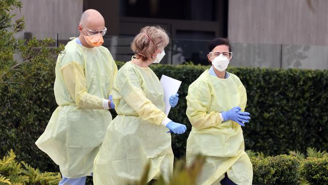 A Nurse that works at SummitCare Baulkham Hills, has tested positive for Covid-19. NSW Health workers are seen going into the facility. Picture: David Swift