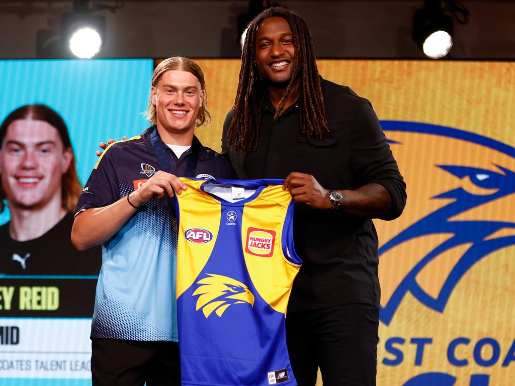 The No. 1 pick with his West Coast No. 9 predecessor. Picture: Michael Willson/AFL Photos