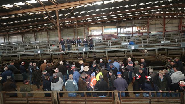 The final Pakenham Store sale.