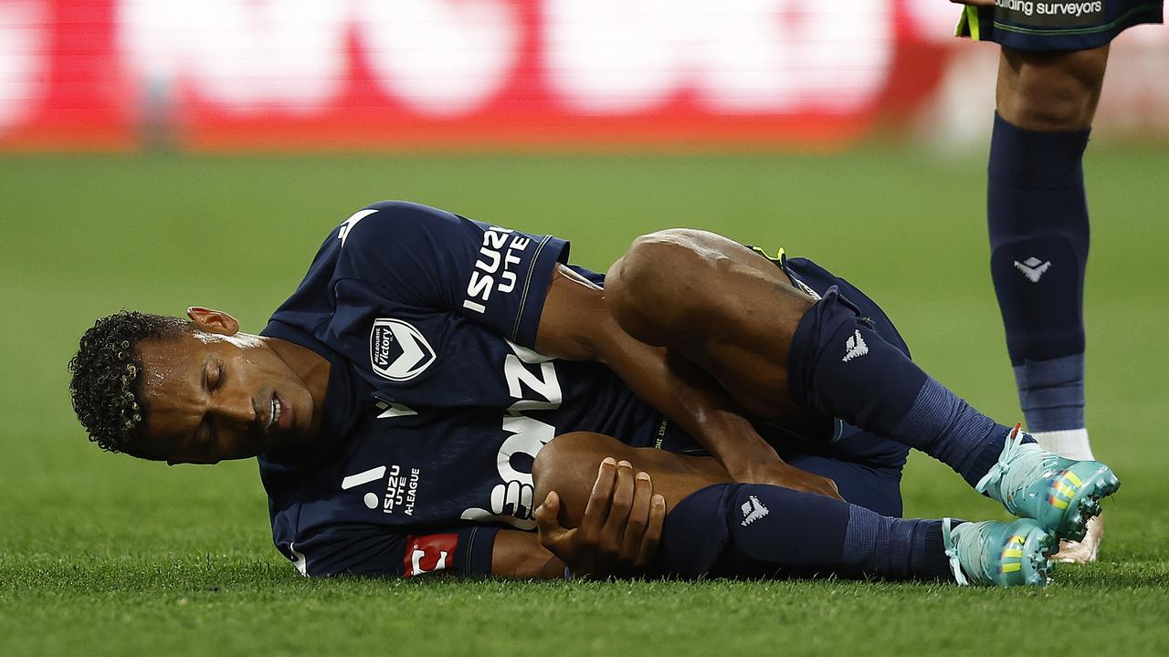 Nani clutches his knee after going down in the Victory’s 1-0 loss to Brisbane Roar. Picture: Daniel Pockett/Getty Images