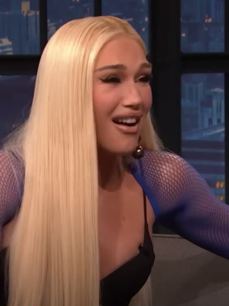 Gwen Stefani ‘unrecognisable New Look On Late Night With Seth Meyers 