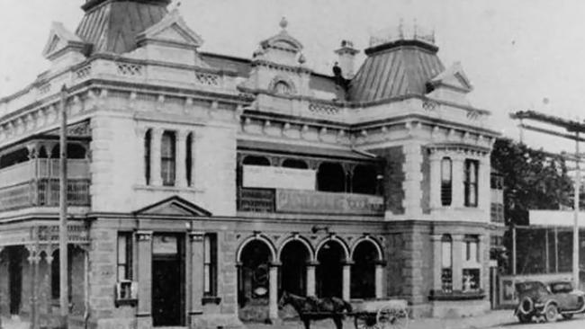 Breakfast Creek Hotel in the 1930s