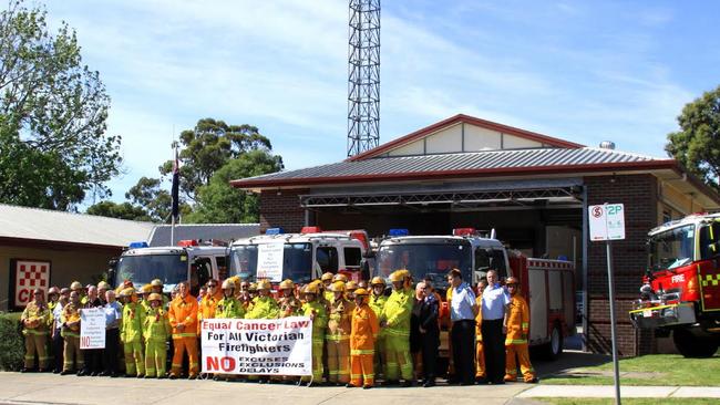 CFA volunteers fired up over cancer compo threaten to mob State ...