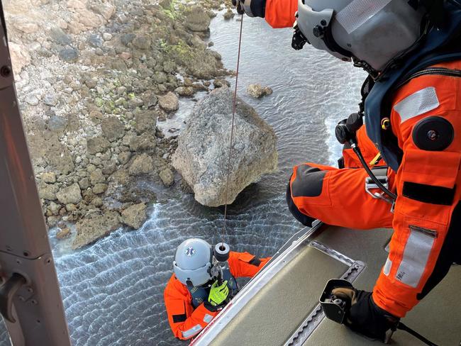 Police and Paramedics worked together this morning to rescue a boatie in trouble off of the Eyre Peninsula.