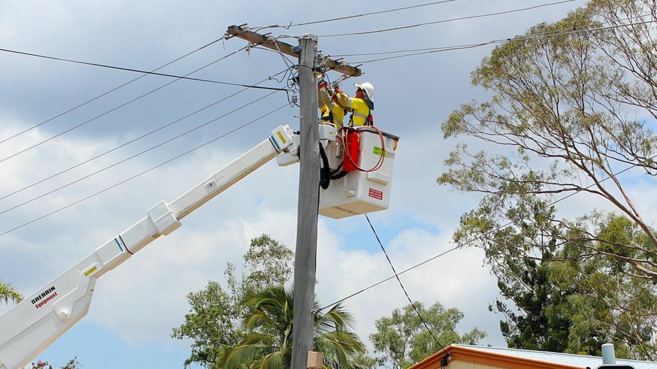 cairns-power-outage-nearly-3000-ergon-energy-customers-lose-power