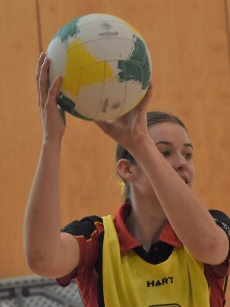 Former Australian Diamonds star Sharni Norder ran coaching clinics for Rockhampton Grammar School netballers.