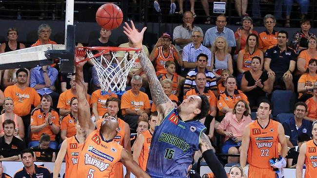 Cairns cruise past Crocs to keep finals hopes alive | Townsville Bulletin