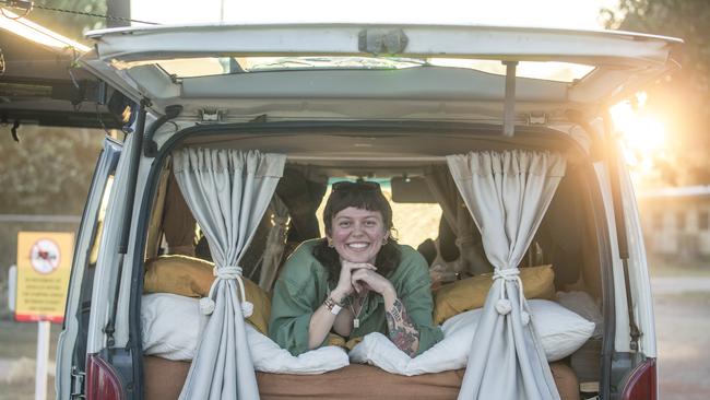 BARUNGA, AUSTRALIA - NewsWire Photos - JUNE 08, 2024: Chloe Farrell sets up camp as the annual Barunga Festival, 375 km south of Darwin as the community of Barunga opens its doors to the world in a celebration of Culture, Sport and Art Picture: NewsWire / Glenn Campbell