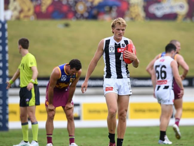 Jack Hutchinson playing against Brisbane