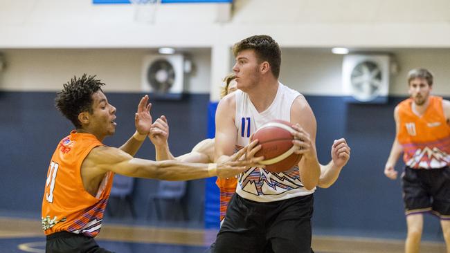 Hayden Maripa (left) of Westridge Fruit and Veg Warriors and Isaac Wormald of Washed on James Mustangs. Picture: Kevin Farmer