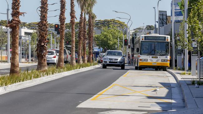 Multiple bus bays are not been operational following a revamp of Young St in central Frankston. Picture: Valeriu Campan