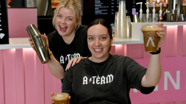 ANNEES has opened a brand new store at Fairfield Central. Kaily Latter and Billie Hennessy. Picture: Evan Morgan