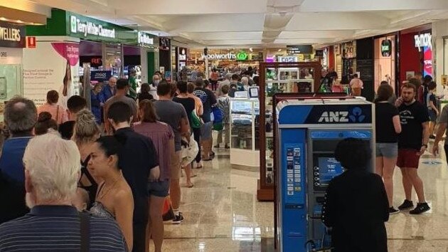 Massive line ups at Brookfield supermarkets. Photo: Kate Kyriacou