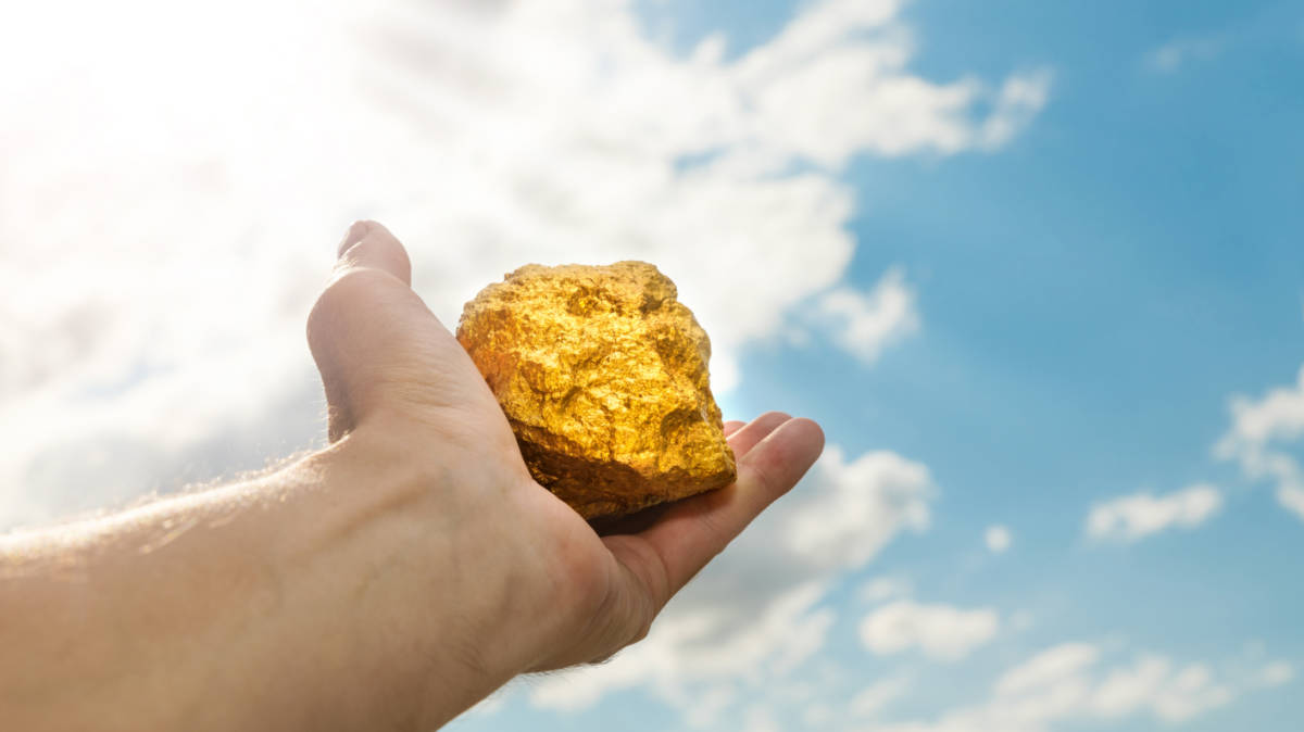 In fill soil sampling conducted in May has defined a large scale 700m long and 100-170m wide gold anomaly at Maggie Hays Hill. Pic via Getty Images 