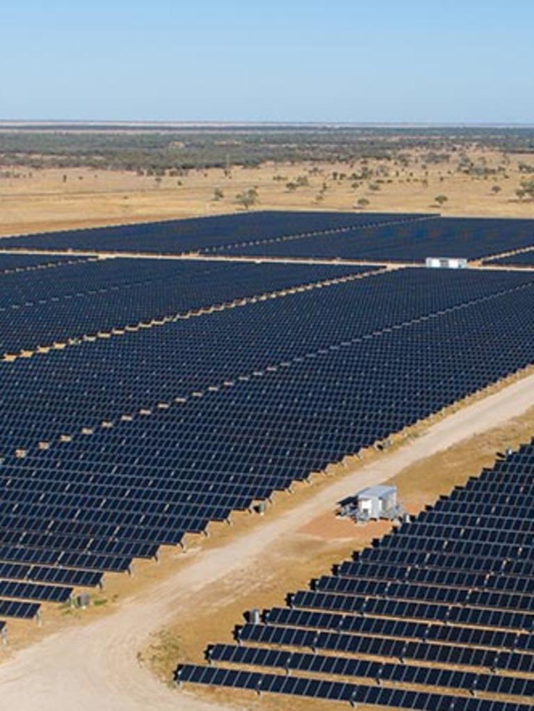 Suntop Solar Farm workers repaid $100k in overtime | Daily Telegraph